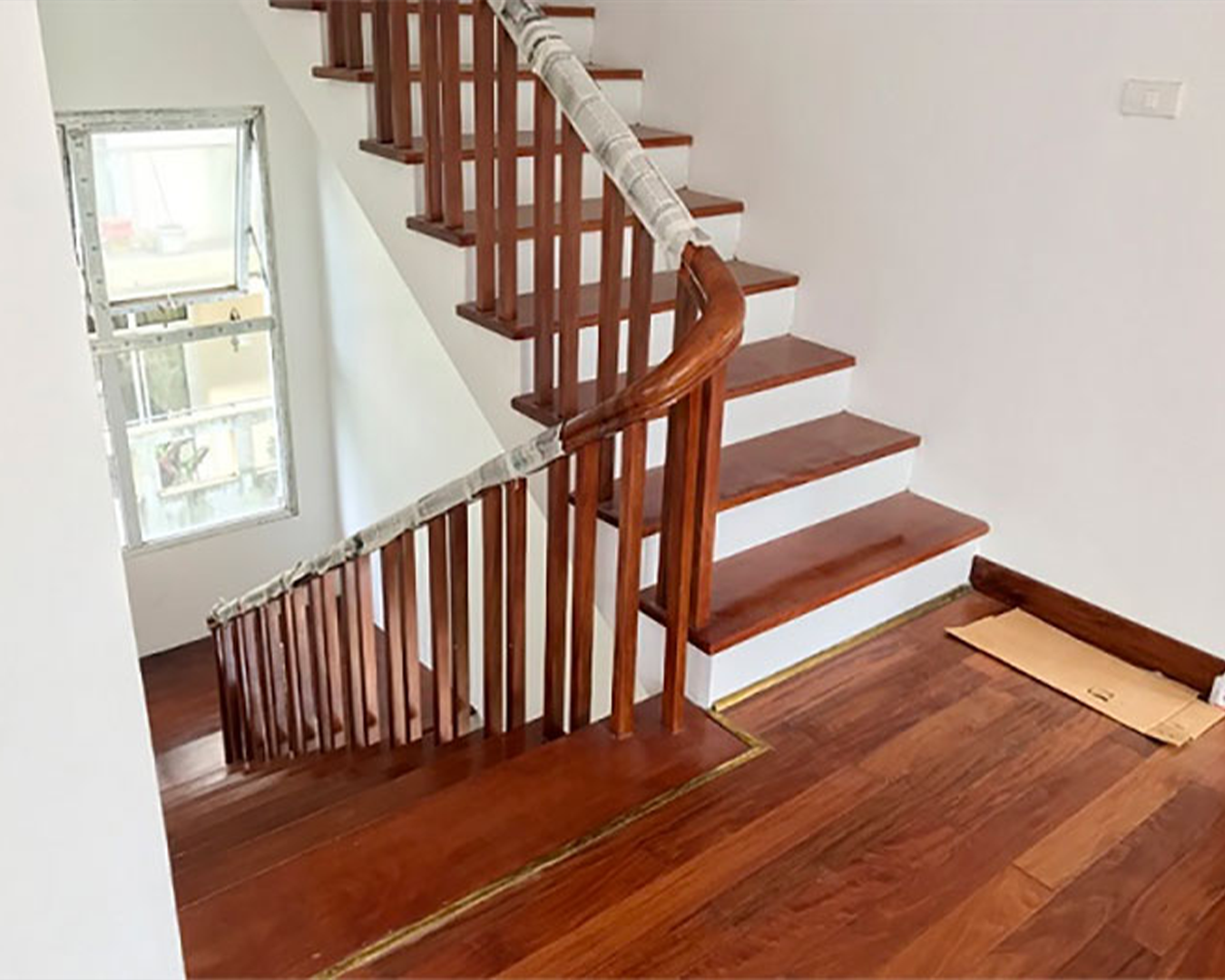 Cầu Thang Bê Tông Ốp Gỗ