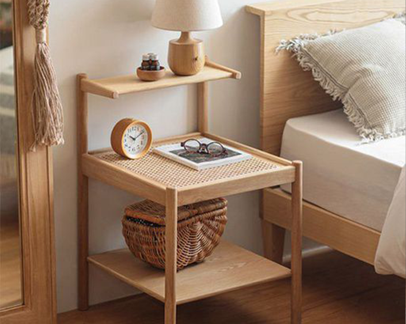 Tab Đầu Giường – Điểm Nhấn Tiện Nghi Cho Không Gian Phòng Ngủ